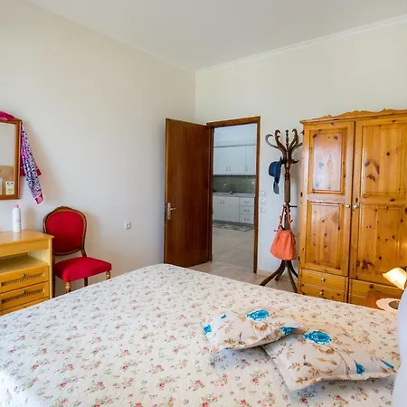 شقة Kallisti Skála Kallirákhis